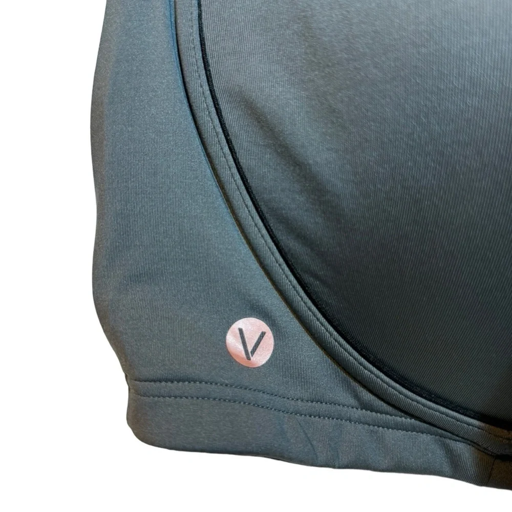 Livi Active Molded Cup No Wire Sports Bra